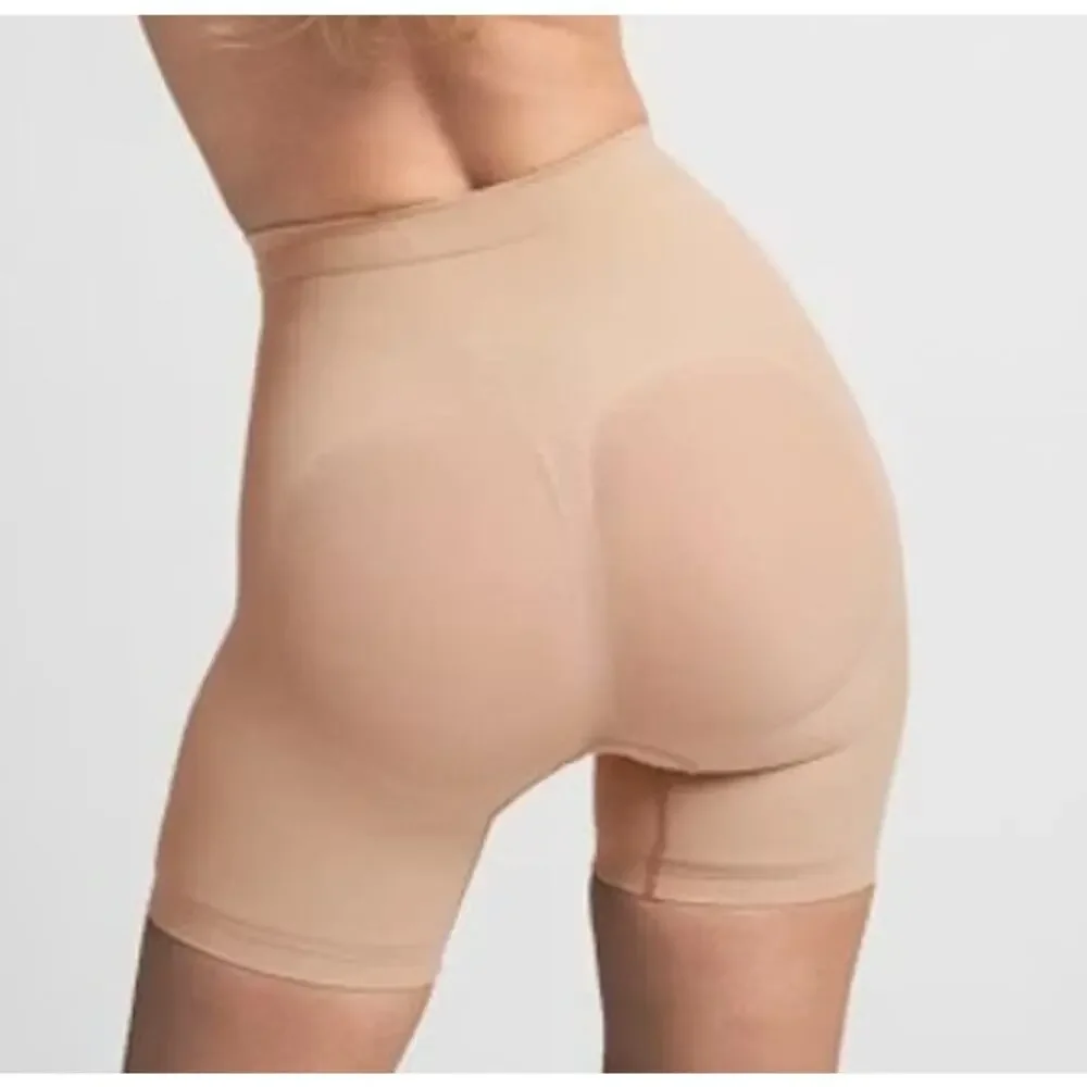Nwt SKIMS Everyday Sculpt Mid Thigh Shorts Size M Clay SH-SHO-2152
